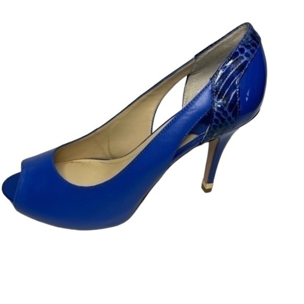 Marc Fisher  Bross peep toe snake print heels